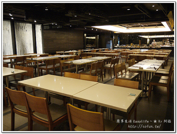 [食記] 台北東區明曜百貨。饗食天堂 – Buffet 吃到飽餐廳@實驗室謝師宴聚餐