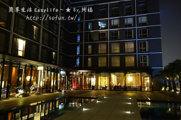 [新竹美食] 芙洛麗大飯店。東方軒中式料理餐廳@櫻桃烤鴨美味，燈光好氣氛佳